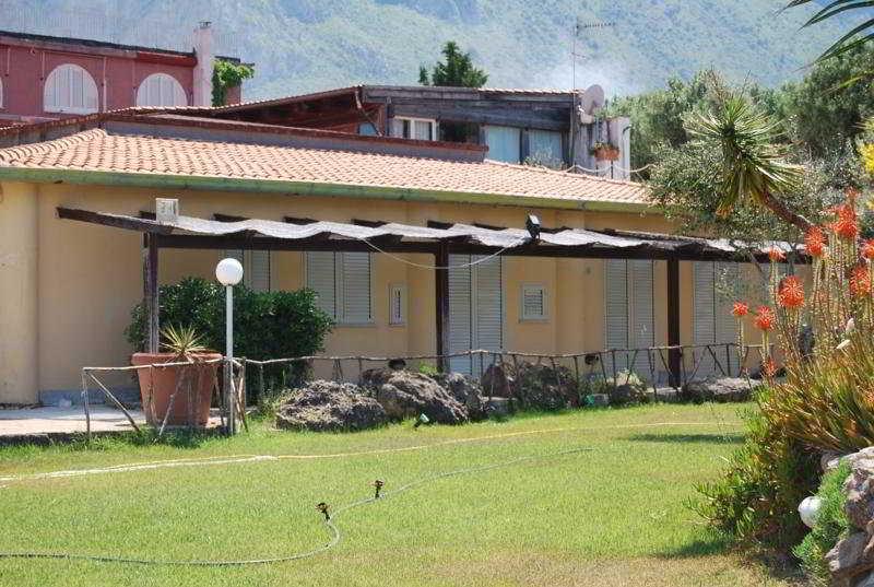 Hotel Sport Club Portorais Carini Esterno foto